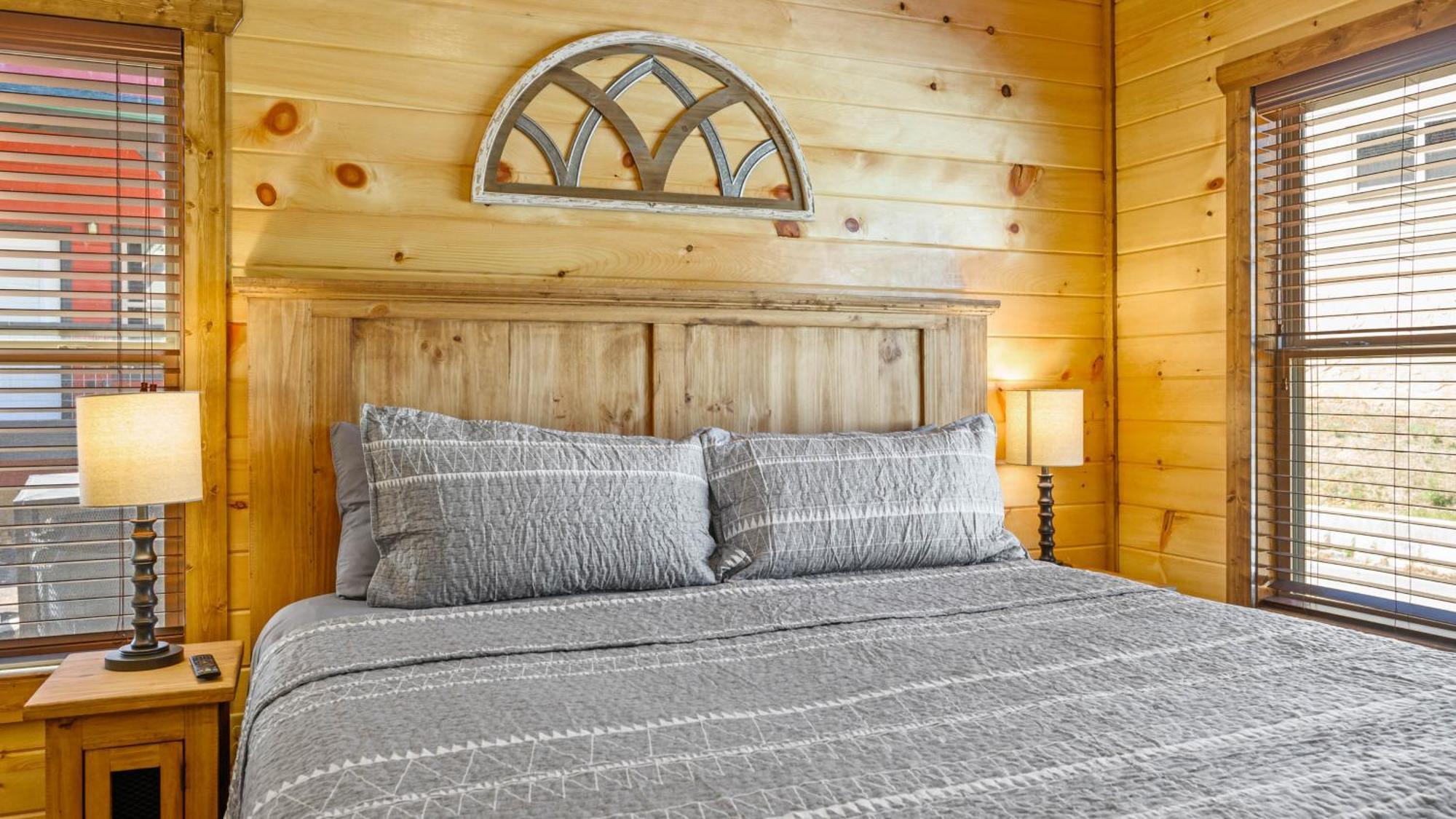 Liberty Lodge - Family Getaway With Pool, Hot Tub, Arcade & Dogs Пиджен Фордж Екстериор снимка
