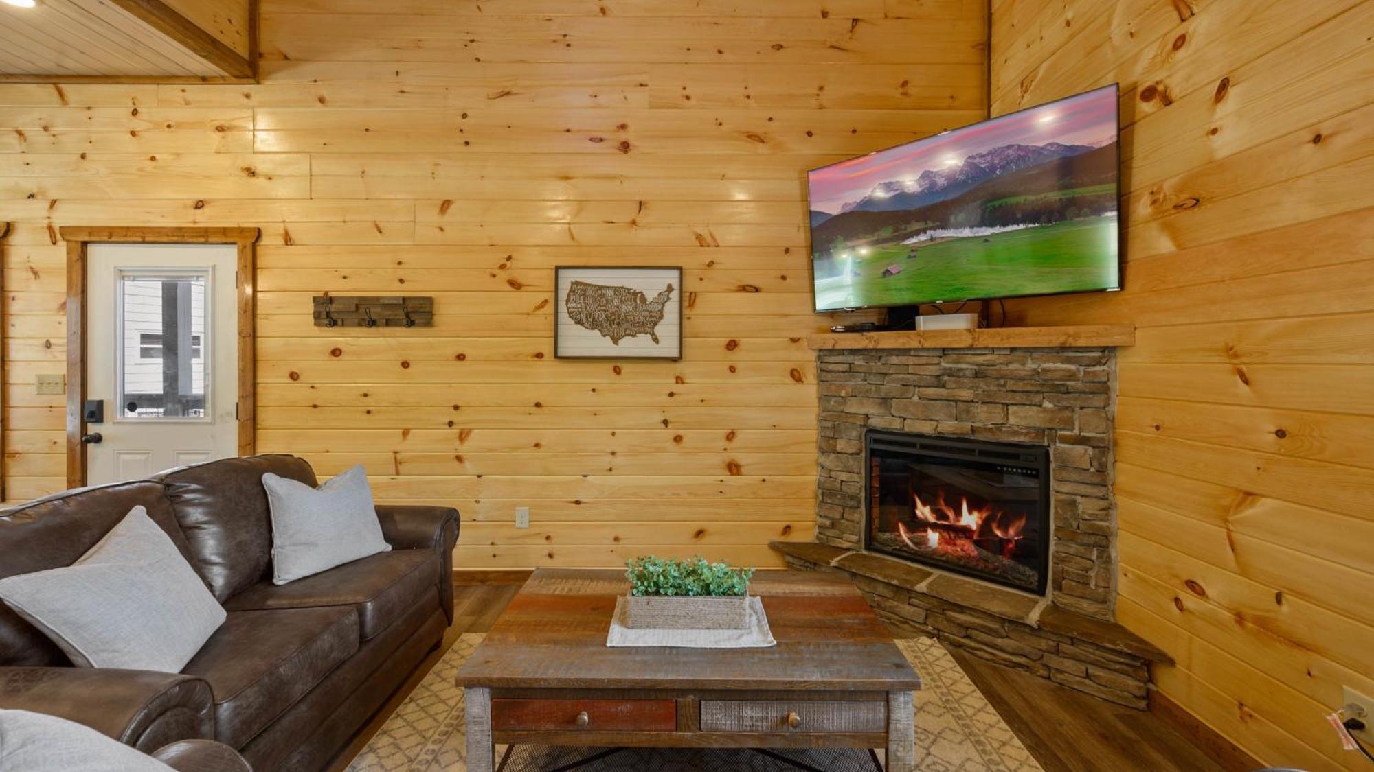 Liberty Lodge - Family Getaway With Pool, Hot Tub, Arcade & Dogs Пиджен Фордж Екстериор снимка